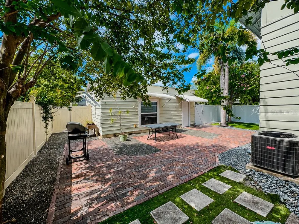 400 20TH STREET St Petersburg, FL 33713