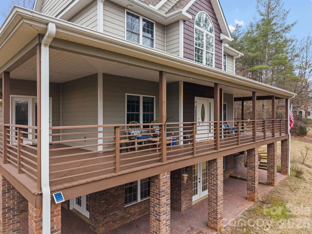 21 Hope Road Weaverville, NC 28787
