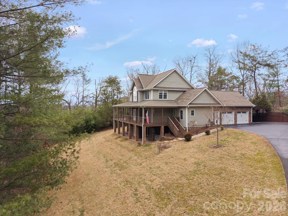 21 Hope Road Weaverville, NC 28787