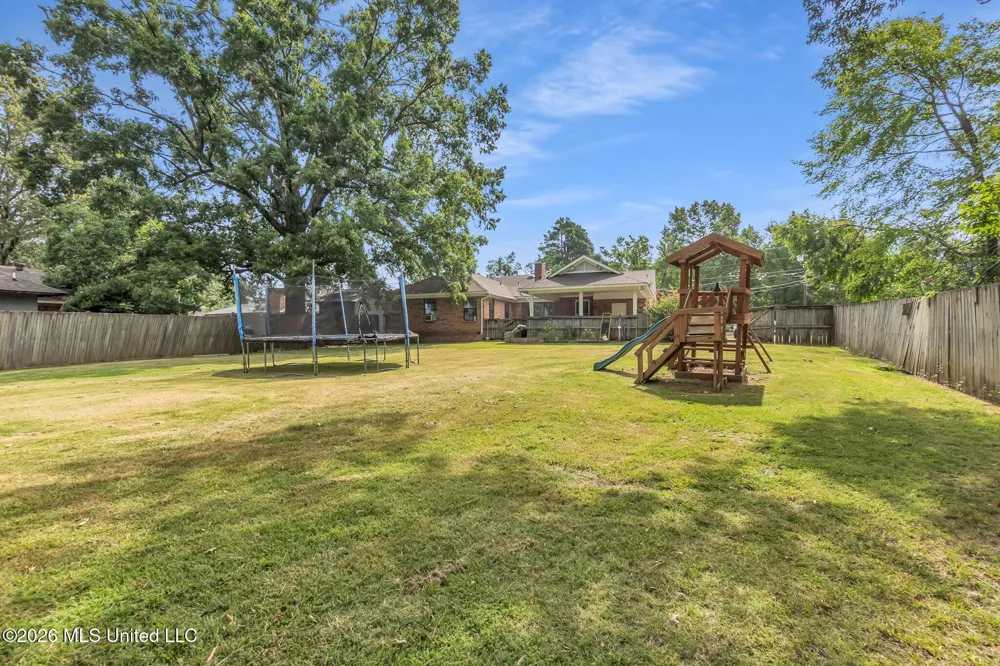 202 Moore Drive Batesville, MS 38606