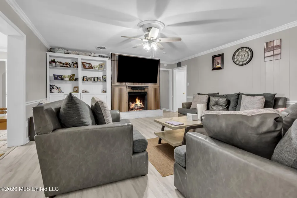 202 Moore Drive Batesville, MS 38606