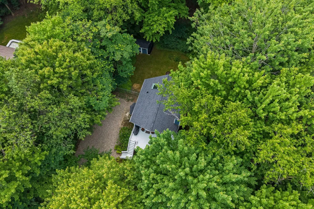 7126 Ridgeway Street Fennville, MI 49408