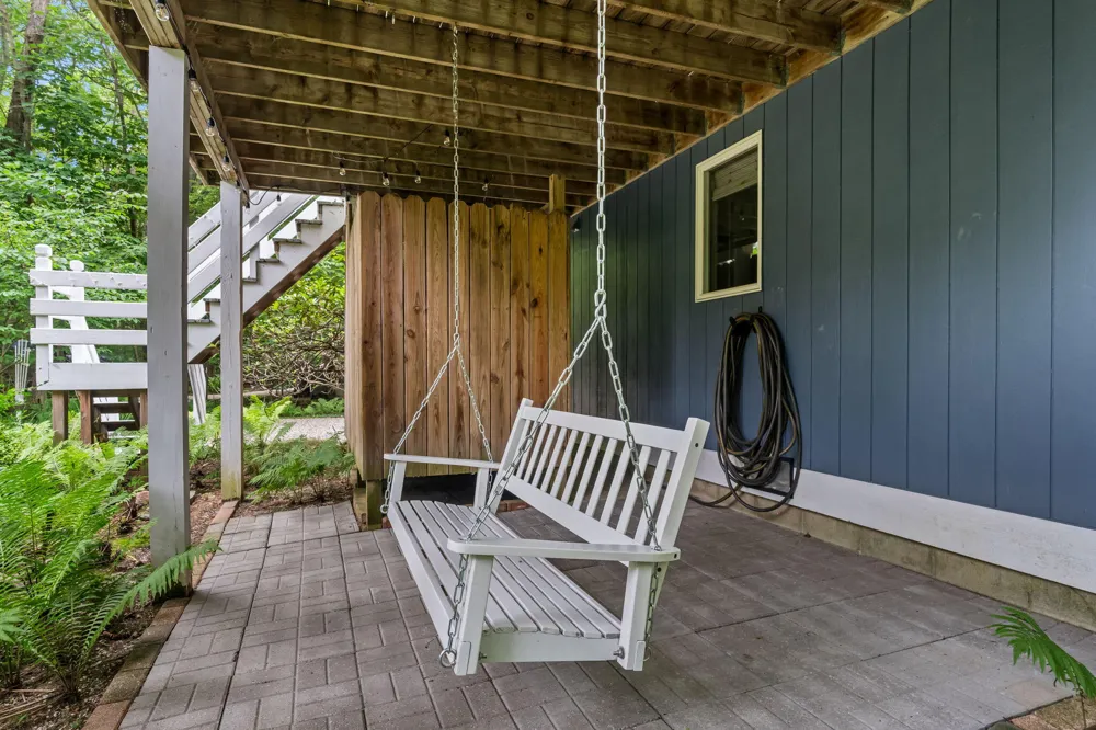 7126 Ridgeway Street Fennville, MI 49408