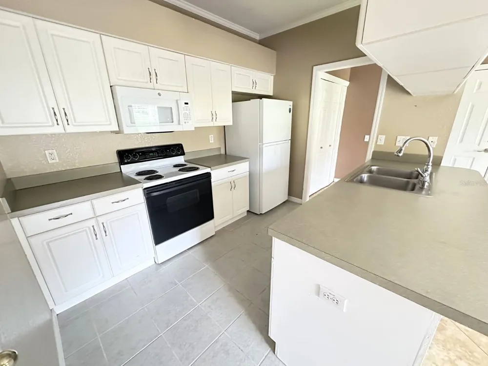 1003 EAGLE POND DRIVE #1003 Winter Haven, FL 33884