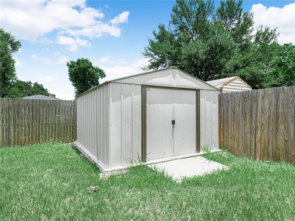 1705 SANDALWOOD CIRCLE SW Winter Haven, FL 33880