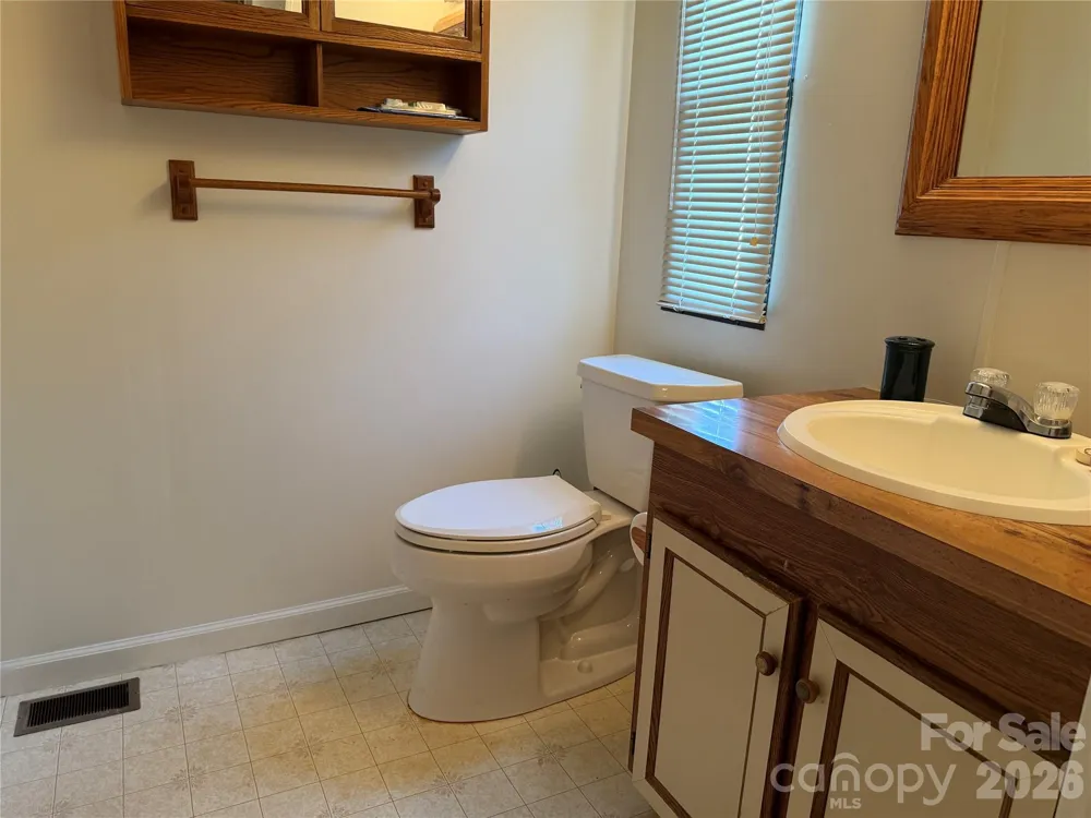 5720 Skyway Drive Conover, NC 28613