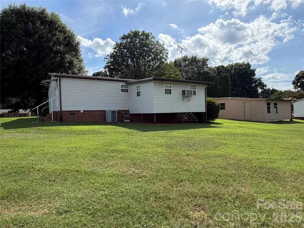 5720 Skyway Drive Conover, NC 28613