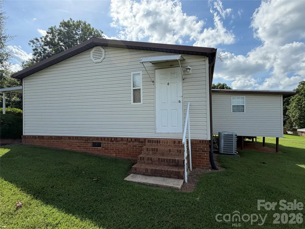 5720 Skyway Drive Conover, NC 28613