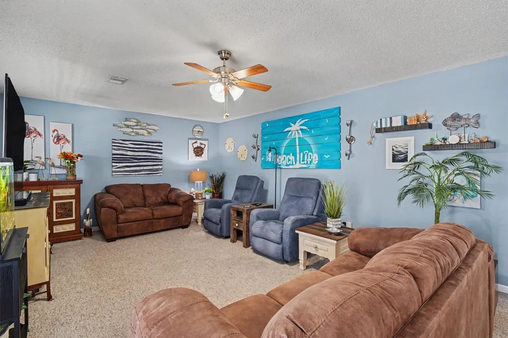 897 Bonita Street Bayou Vista, TX 77563