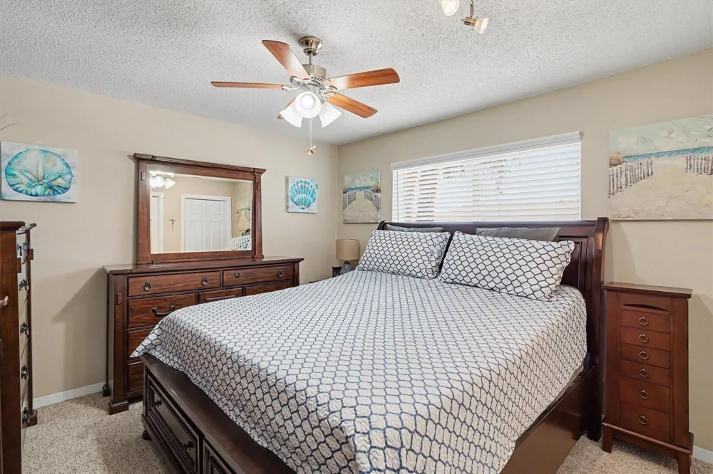 897 Bonita Street Bayou Vista, TX 77563