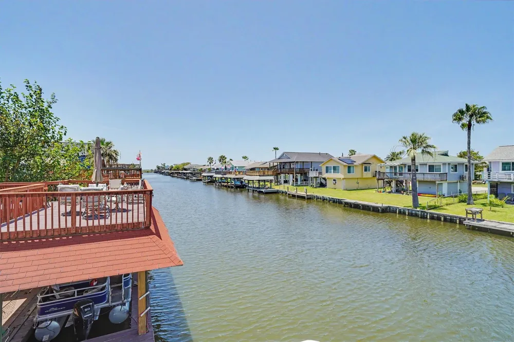 897 Bonita Street Bayou Vista, TX 77563