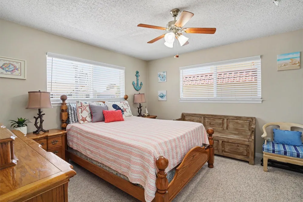 897 Bonita Street Bayou Vista, TX 77563