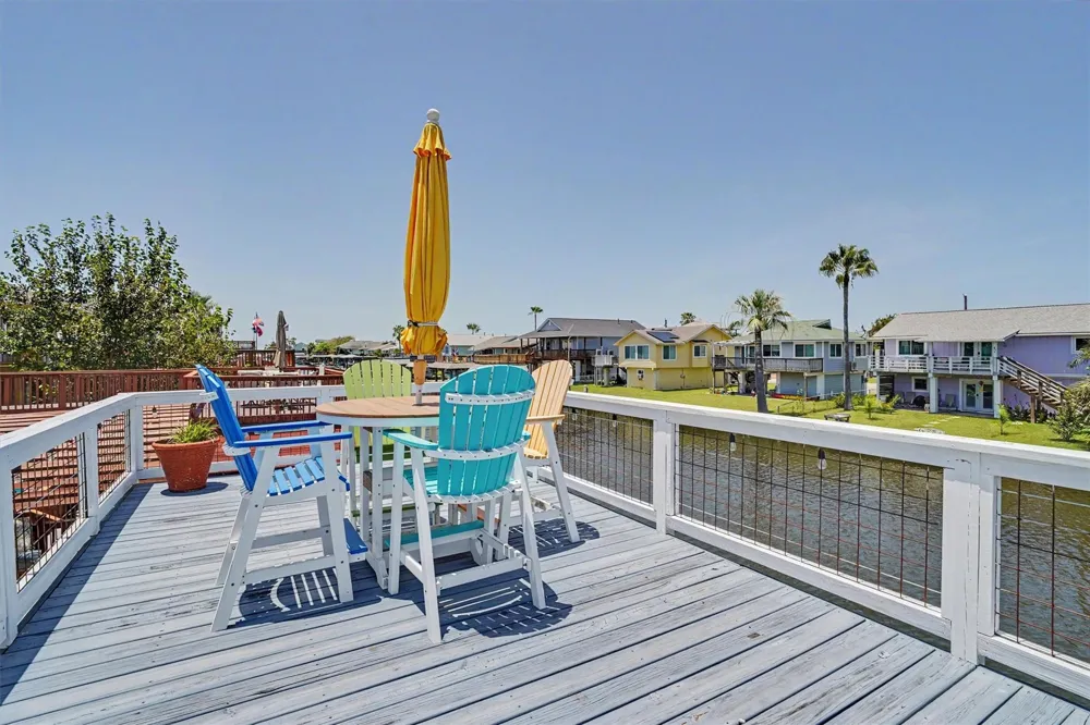 897 Bonita Street Bayou Vista, TX 77563