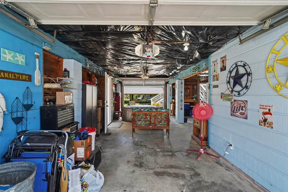 897 Bonita Street Bayou Vista, TX 77563