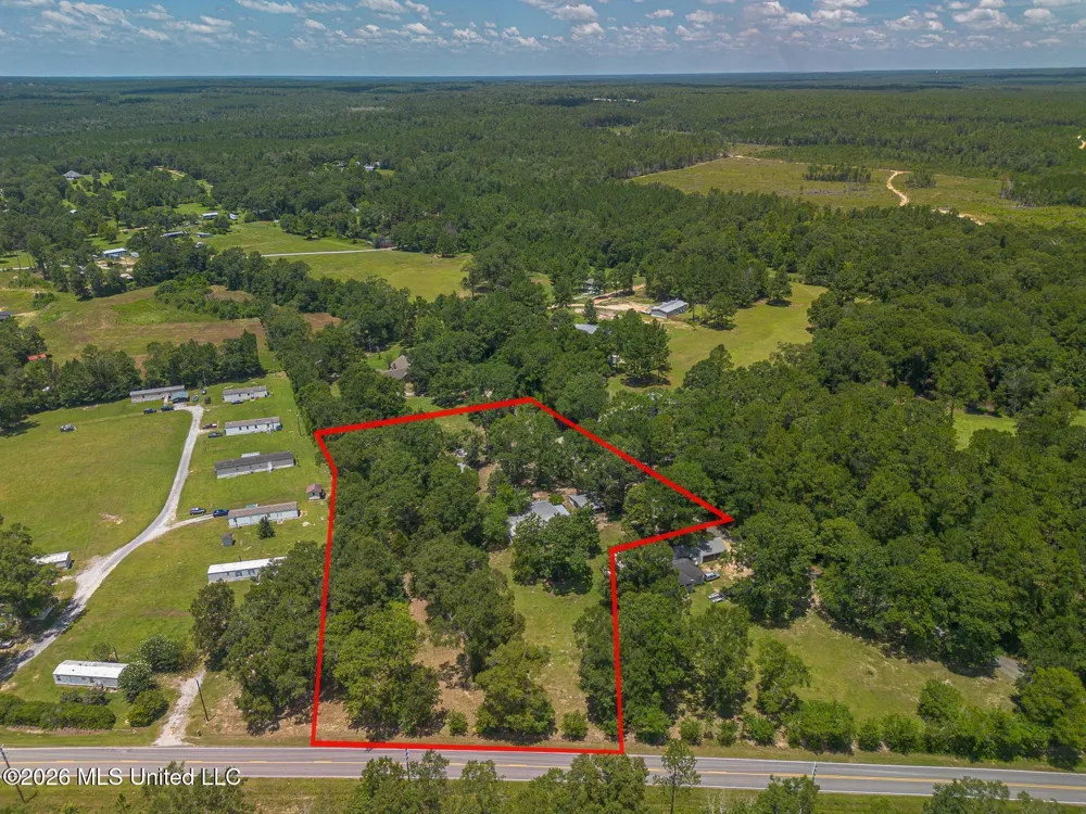 2229 Perkinston-silver Run Road Perkinston, MS 39573