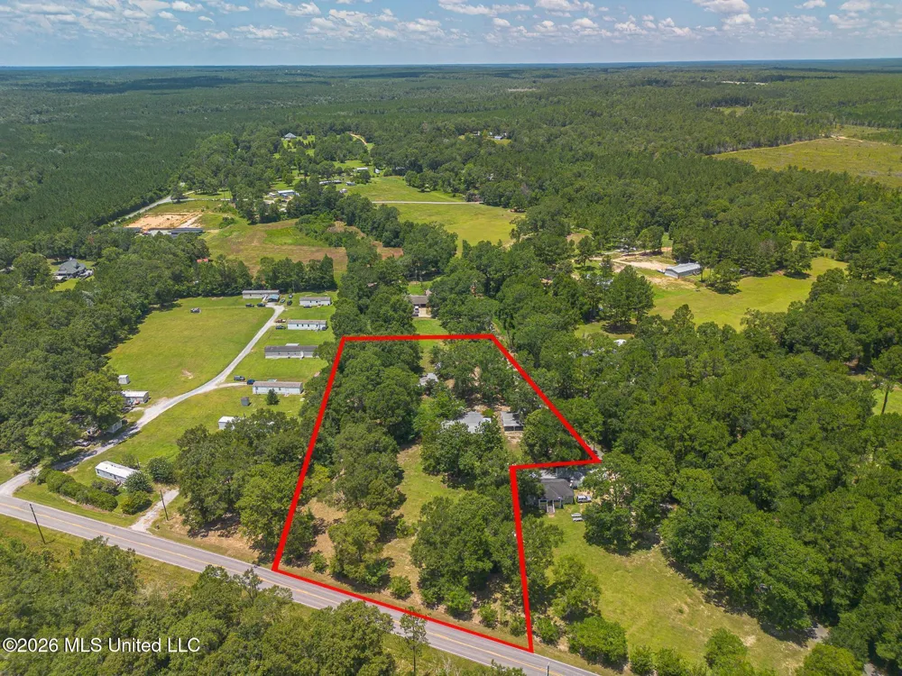 2229 Perkinston-silver Run Road Perkinston, MS 39573