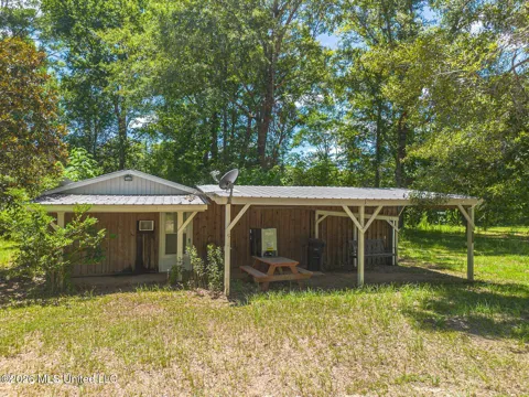 2229 Perkinston-silver Run Road