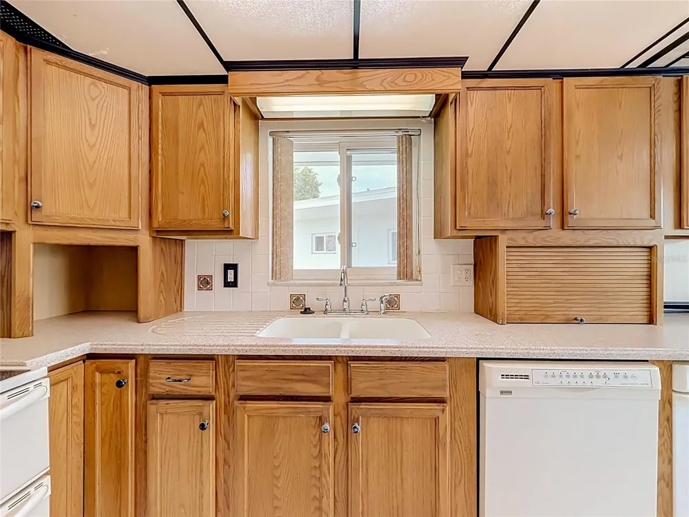 8101 113TH STREET #309 Seminole, FL 33772