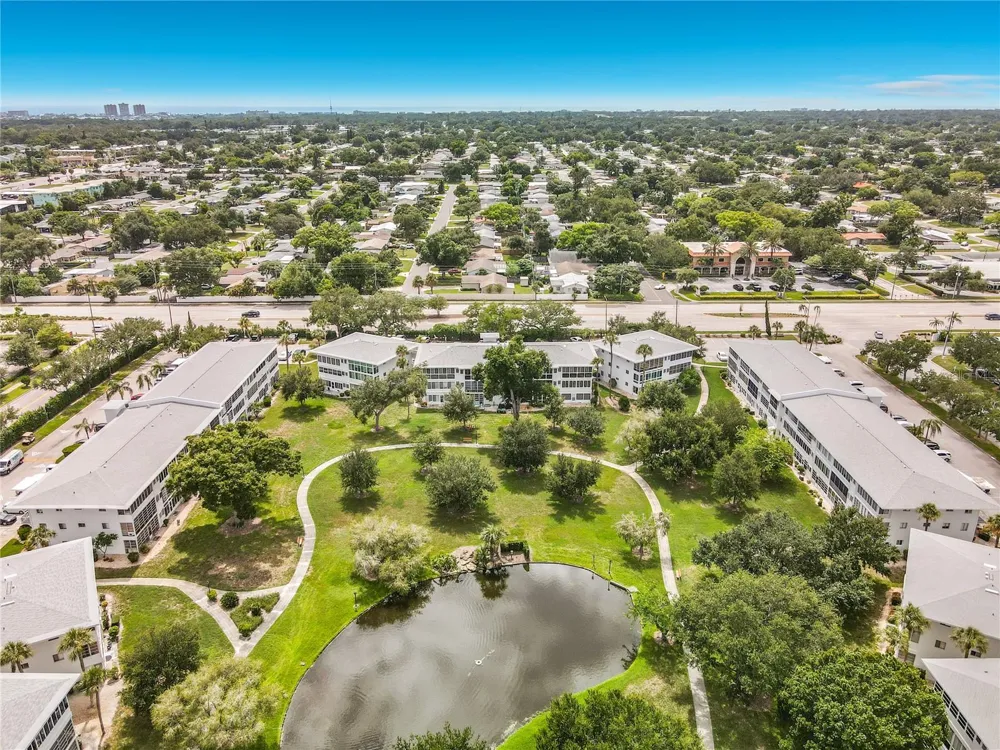 8101 113TH STREET #309 Seminole, FL 33772