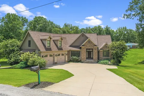 580 Skyline Dr