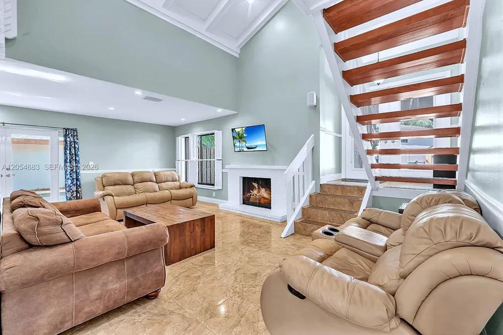 42 Birch Dr Cooper City, FL 33026