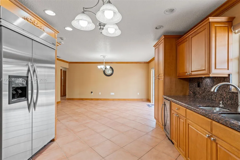 13390 SW 1st St Miami, FL 33184