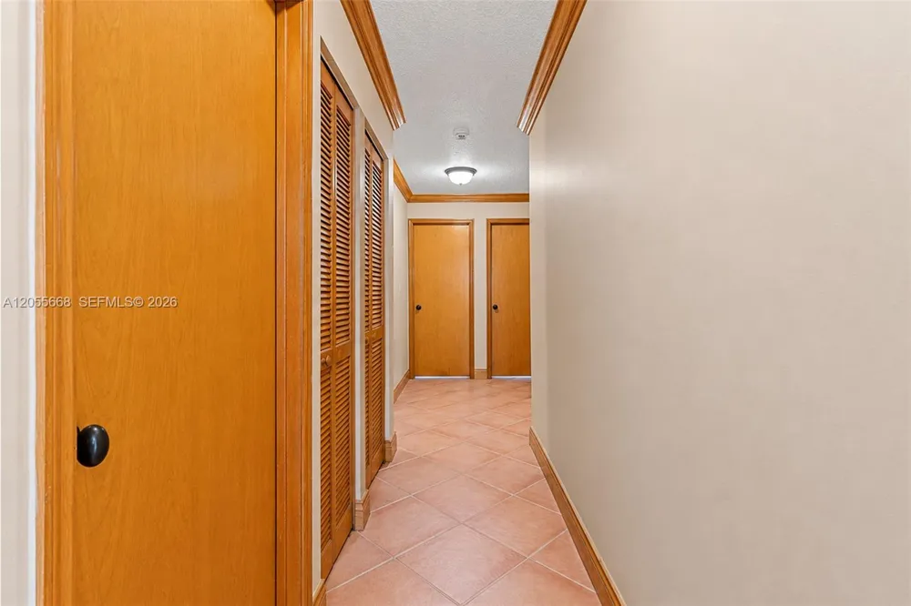 13390 SW 1st St Miami, FL 33184