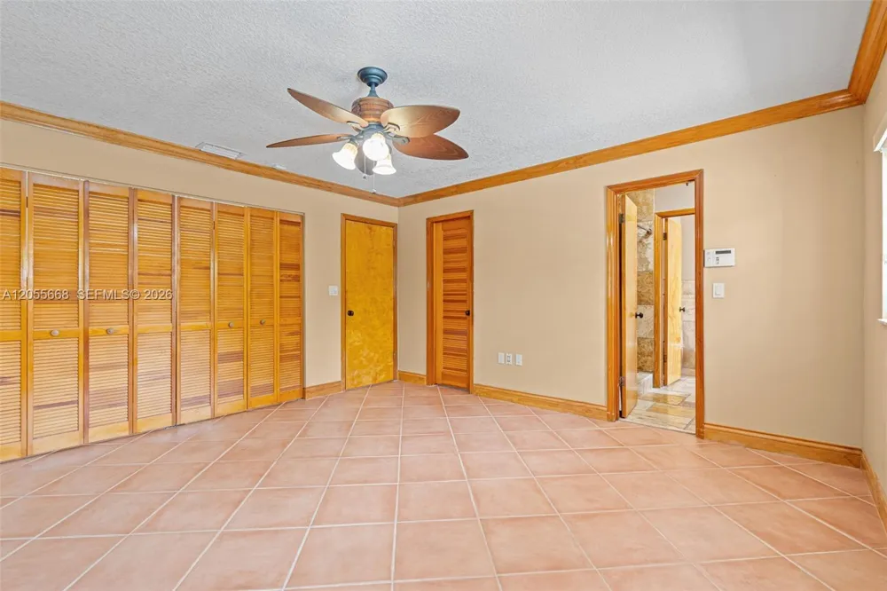 13390 SW 1st St Miami, FL 33184