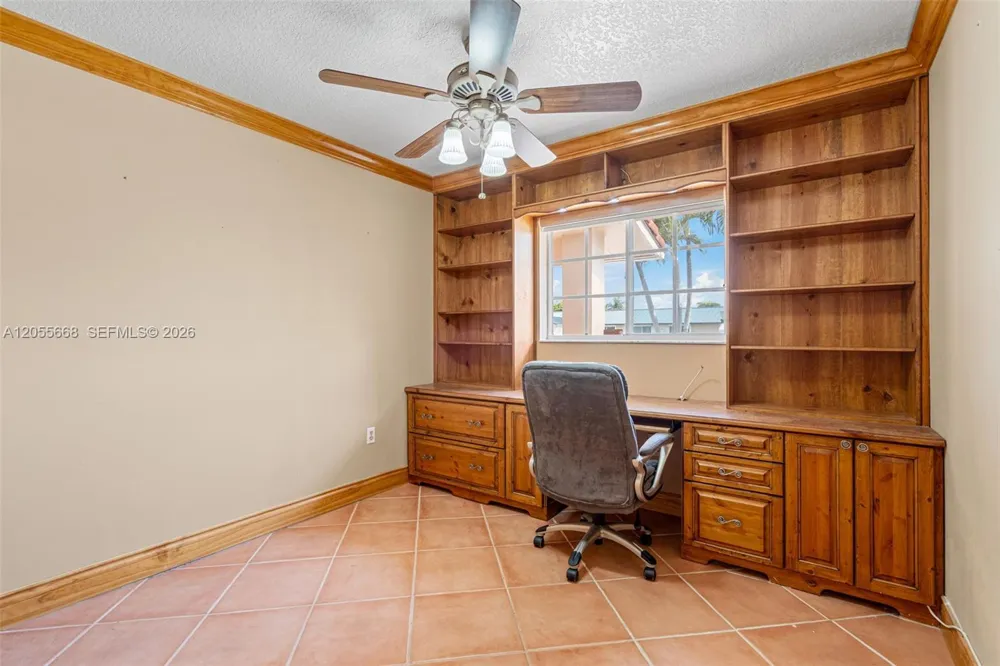 13390 SW 1st St Miami, FL 33184