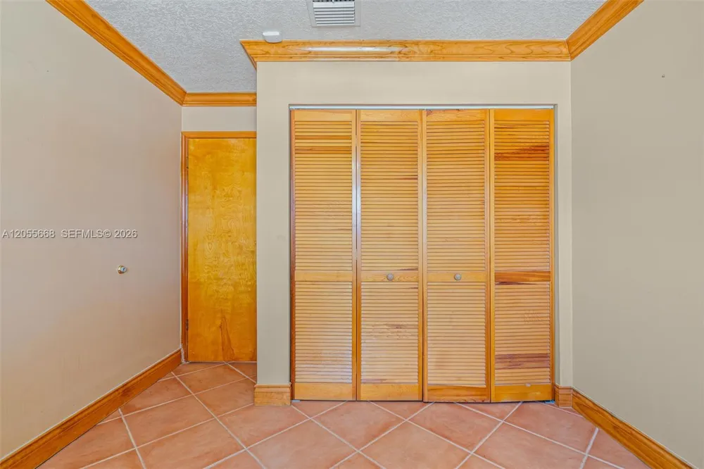 13390 SW 1st St Miami, FL 33184