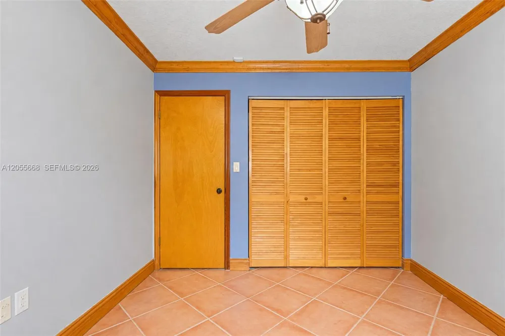 13390 SW 1st St Miami, FL 33184