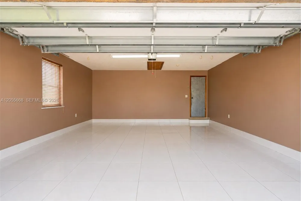 13390 SW 1st St Miami, FL 33184