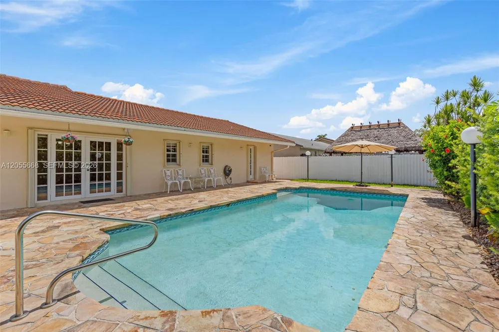 13390 SW 1st St Miami, FL 33184