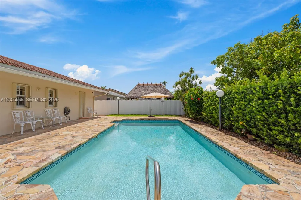 13390 SW 1st St Miami, FL 33184