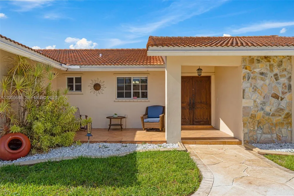 13390 SW 1st St Miami, FL 33184