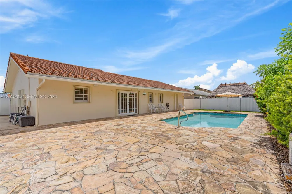 13390 SW 1st St Miami, FL 33184