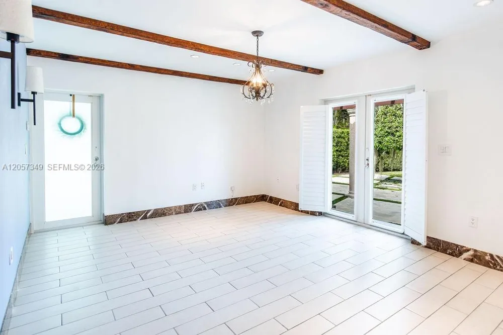 5711 SW 64th Ave South Miami, FL 33143