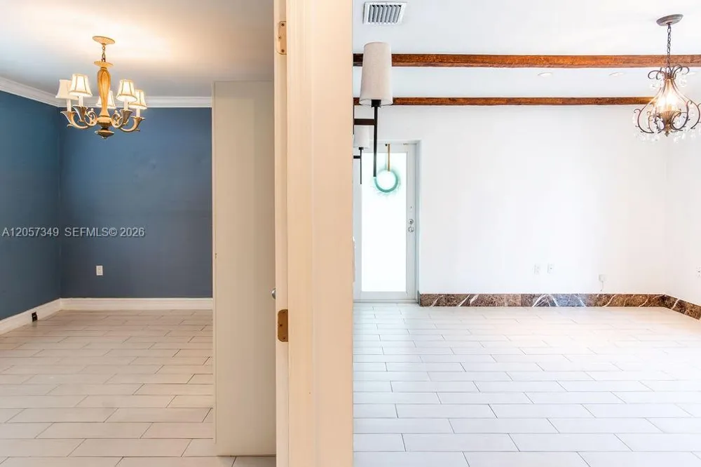 5711 SW 64th Ave South Miami, FL 33143