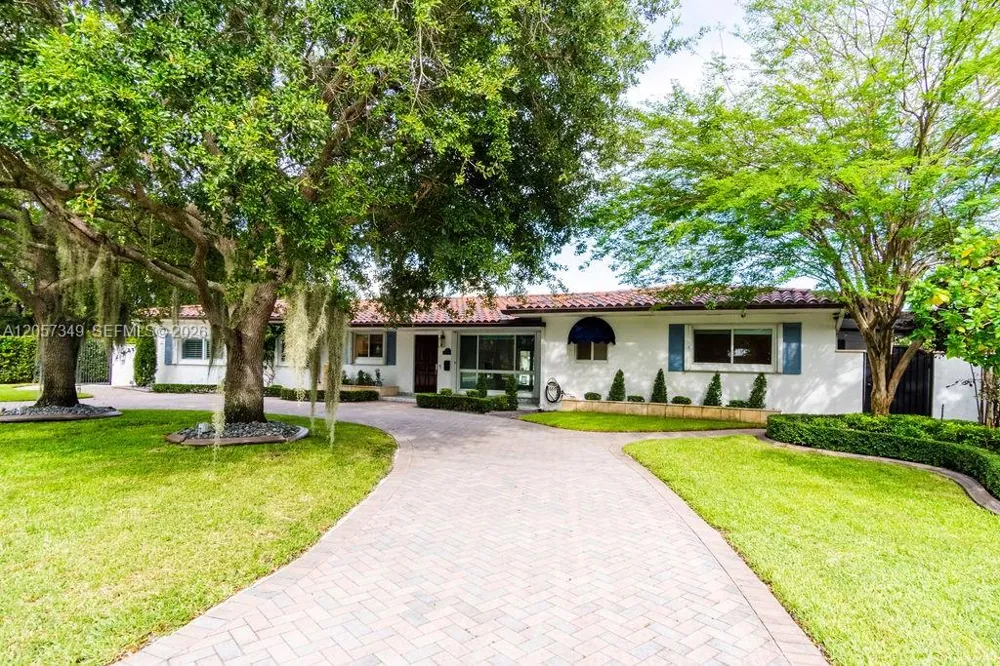 5711 SW 64th Ave South Miami, FL 33143