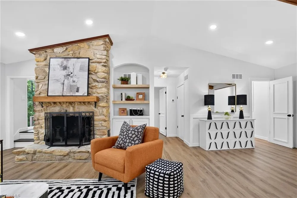 6809 Brookbank Road Summerfield, NC 27358