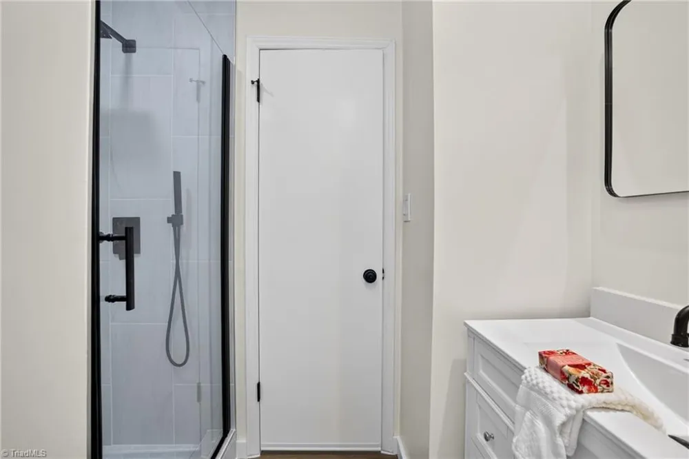 6809 Brookbank Road Summerfield, NC 27358
