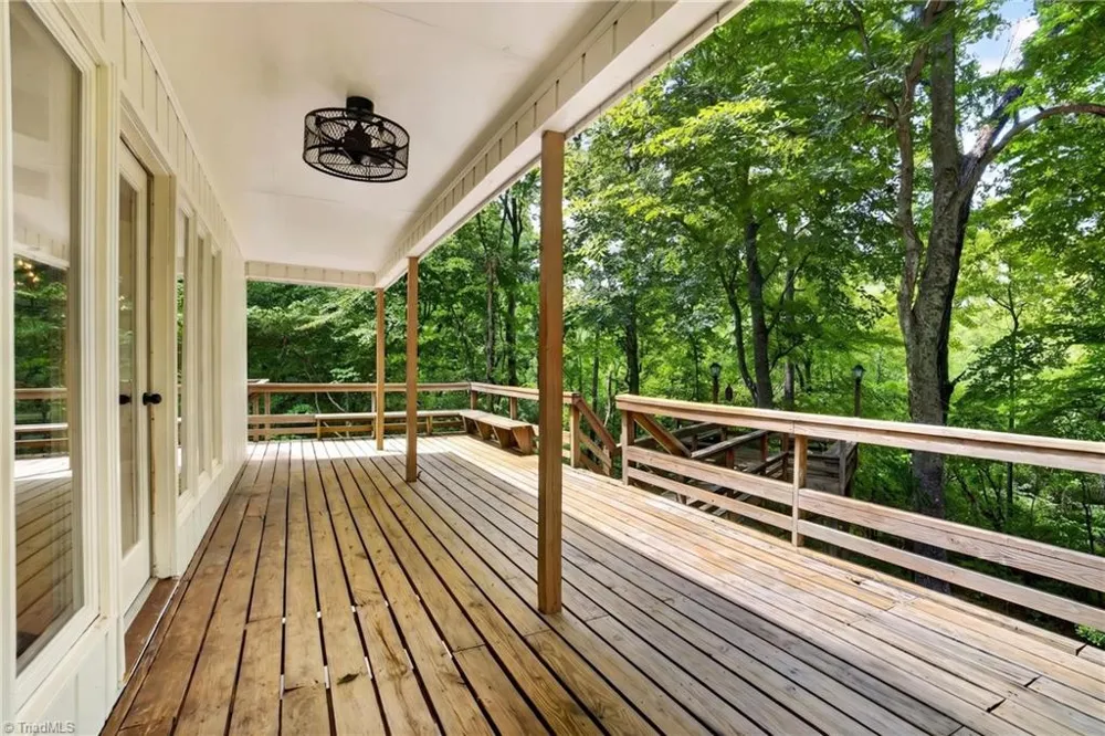 6809 Brookbank Road Summerfield, NC 27358