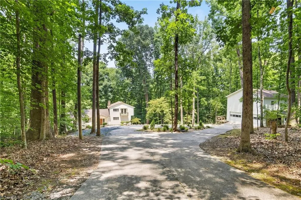 6809 Brookbank Road Summerfield, NC 27358