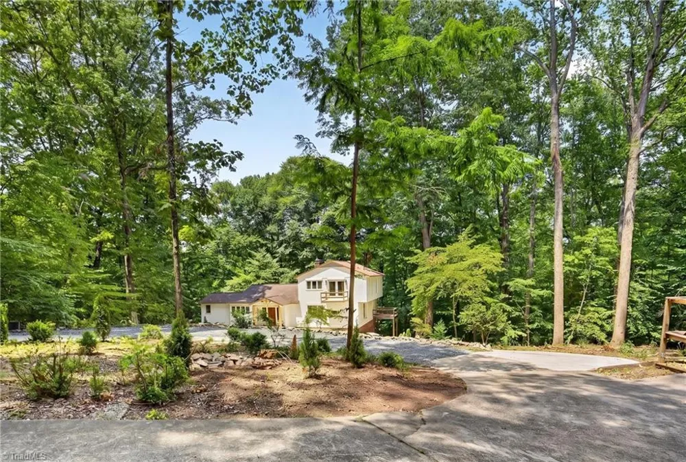 6809 Brookbank Road Summerfield, NC 27358
