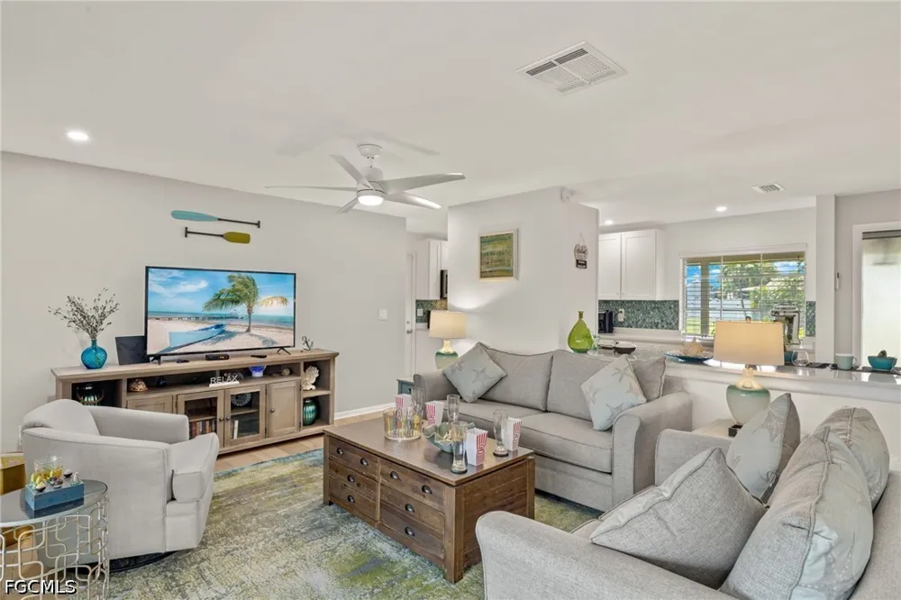 SE 17th Avenue Cape Coral, FL 33904