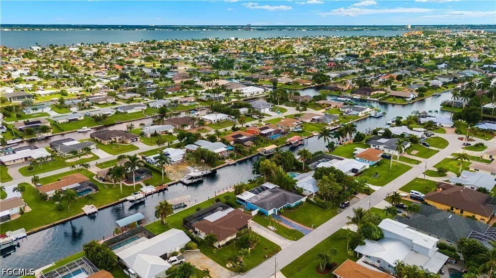 SE 17th Avenue Cape Coral, FL 33904