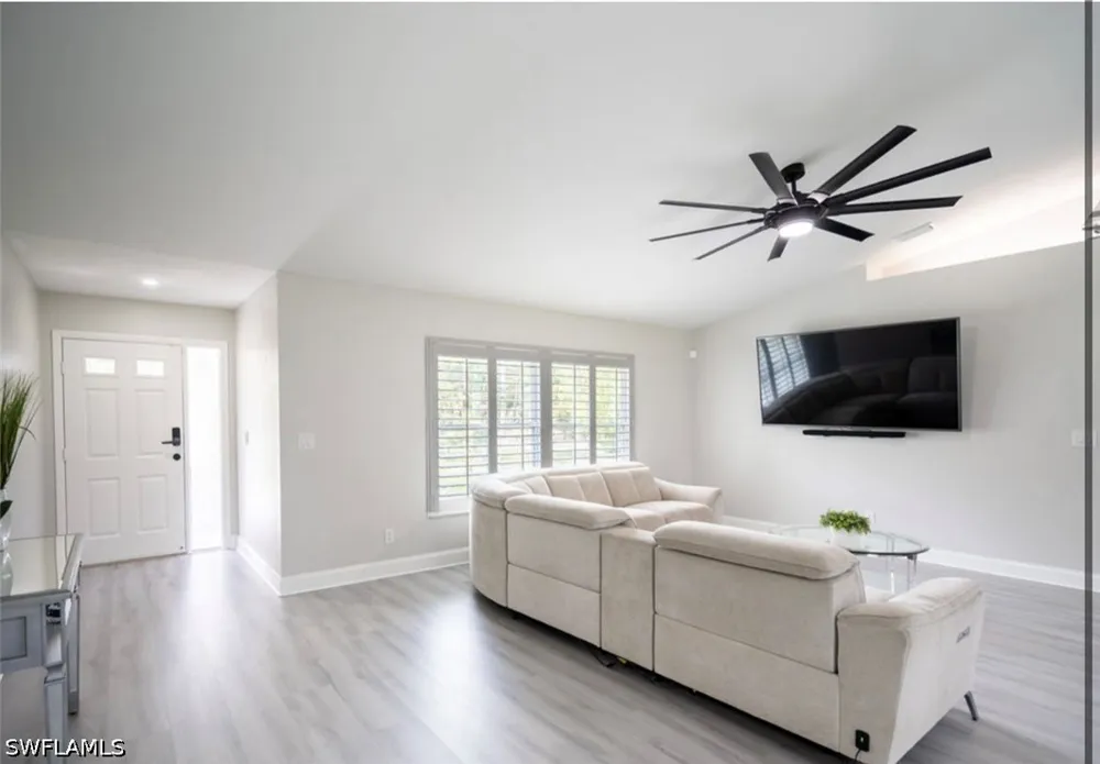 White Boulevard Naples, FL 34117