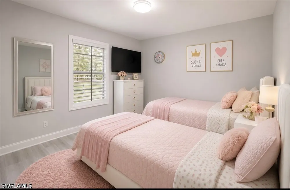 White Boulevard Naples, FL 34117