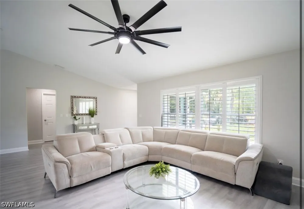 White Boulevard Naples, FL 34117