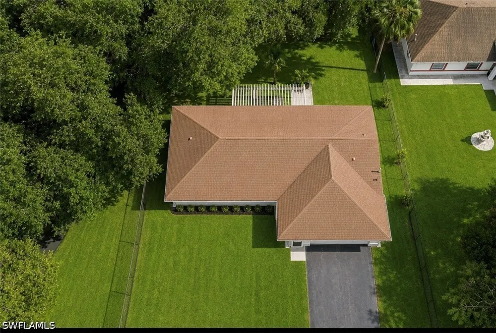 White Boulevard Naples, FL 34117